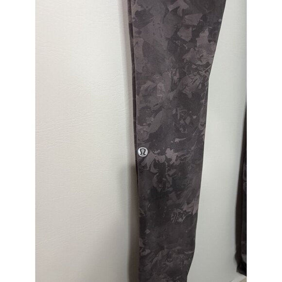 Lululemon Hug your Core Super High-Rise Tight 28" Leggings Stirrups Size 10 - Picture 8 of 9